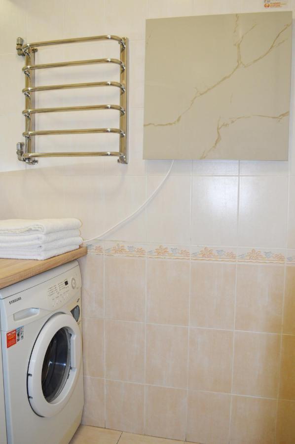 Owl Home Odessa Cozy Spacious Apartment In A Quiet Center Between Deribasovskaya And Privoz Exterior photo